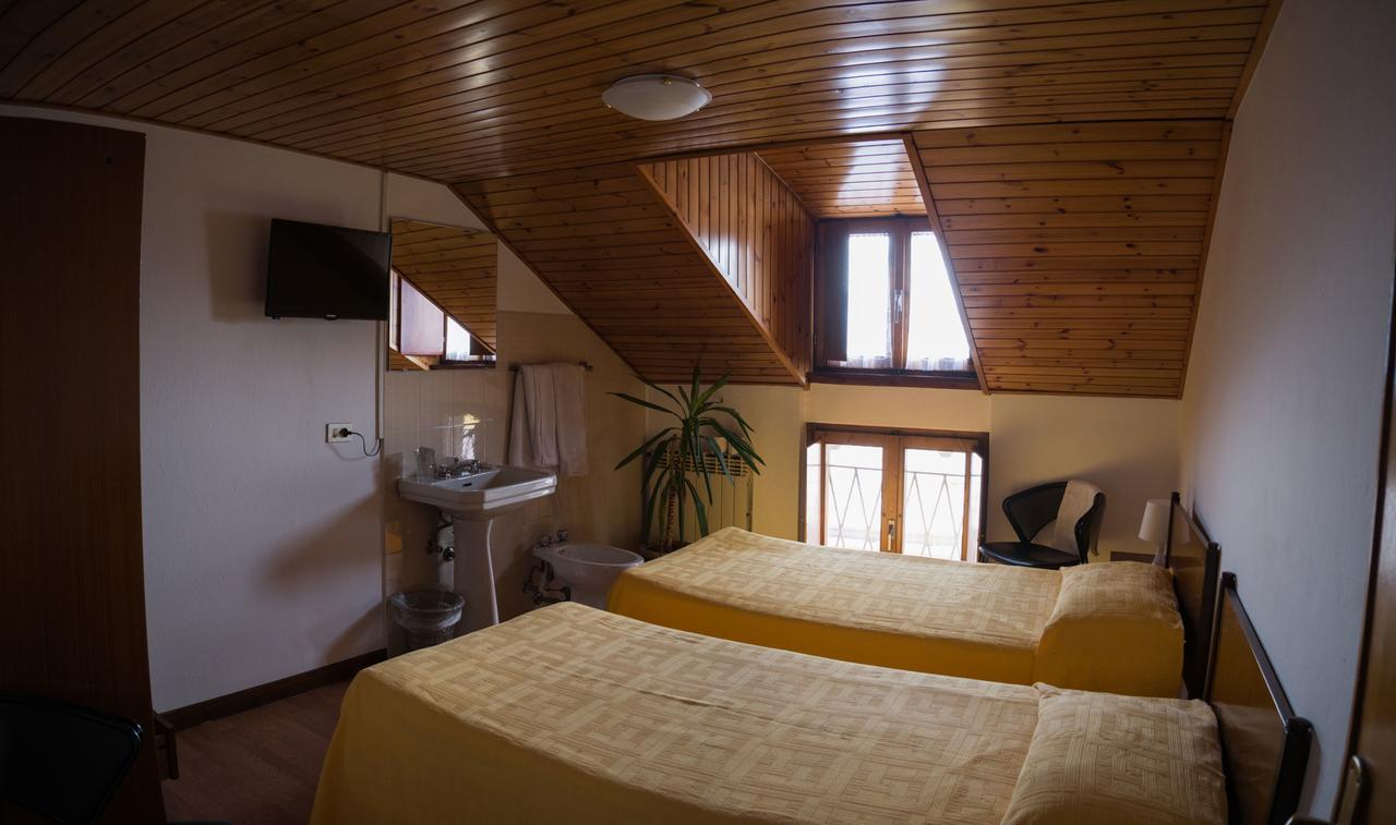 B&B Edelweiss Castione della Presolana Exteriör bild