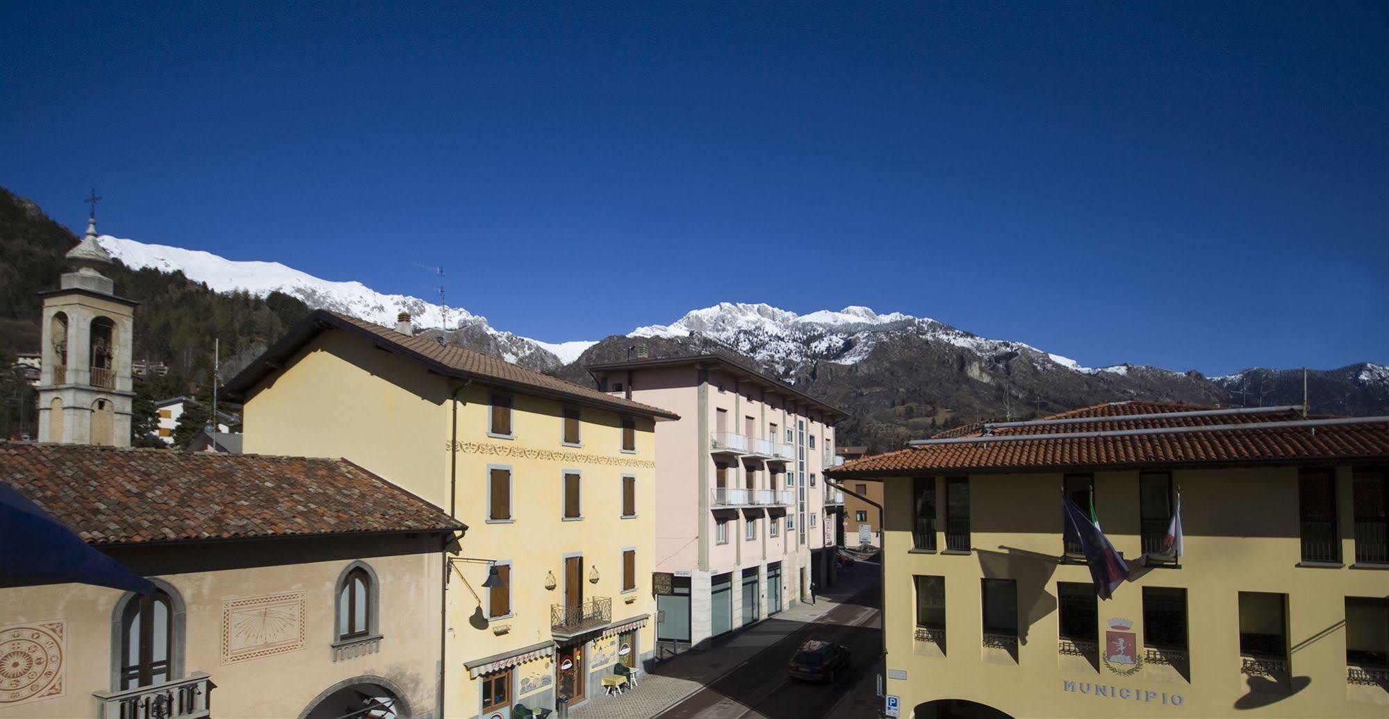 B&B Edelweiss Castione della Presolana Exteriör bild